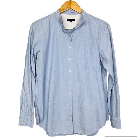 GAP Tops - Gap, boyfriend fit button up long sleeve shirt size small